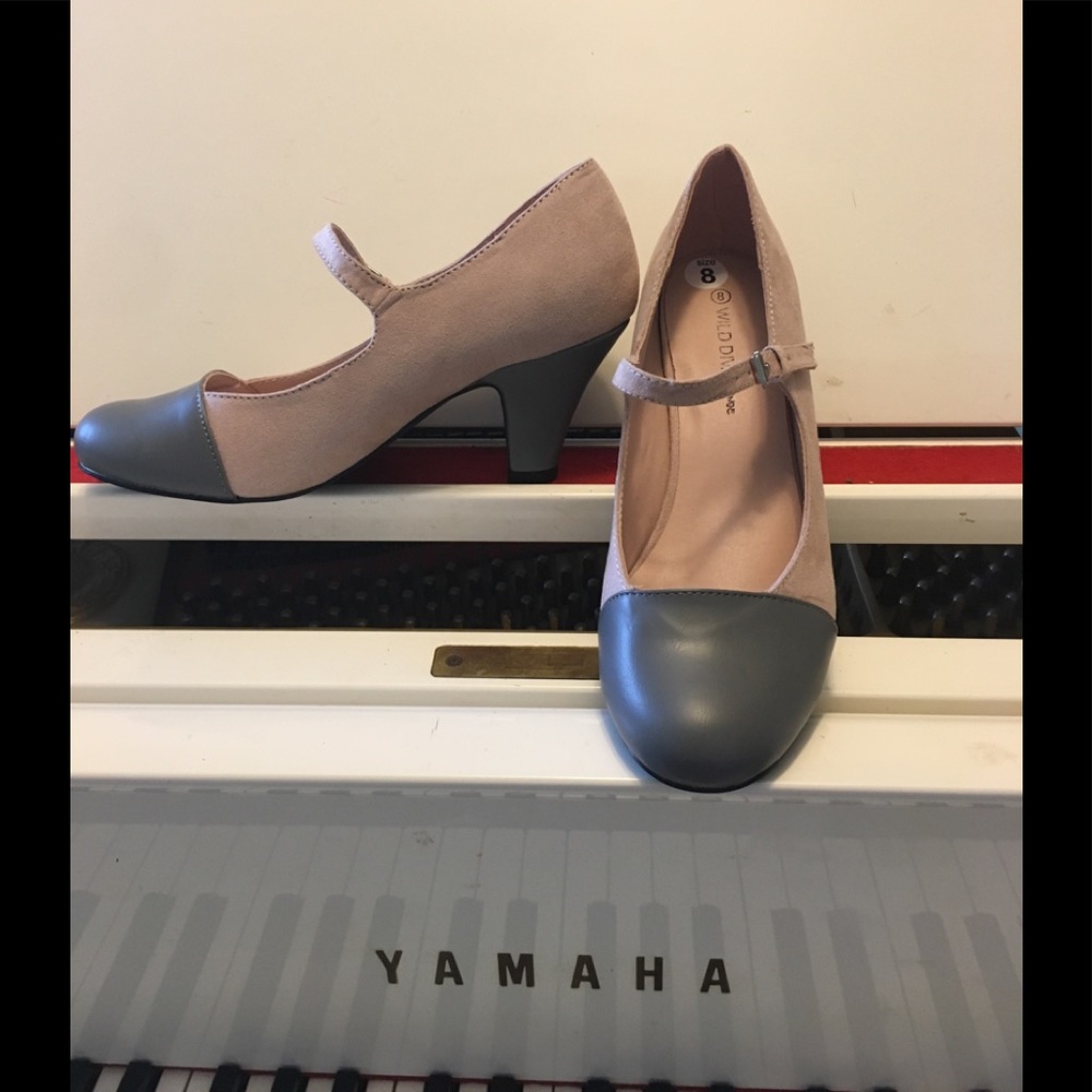 Mary Jane low heels